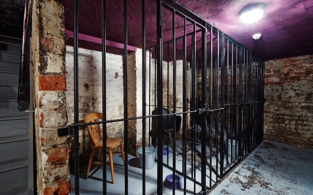 townhouse_wirral_swingers